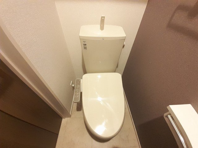 トイレ　清潔感のあるトイレです