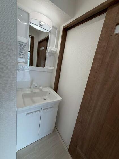 洗面設備　同タイプの部屋の写真