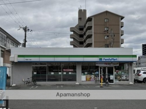 コンビニ　ファミリーマート（コンビニ）まで343m