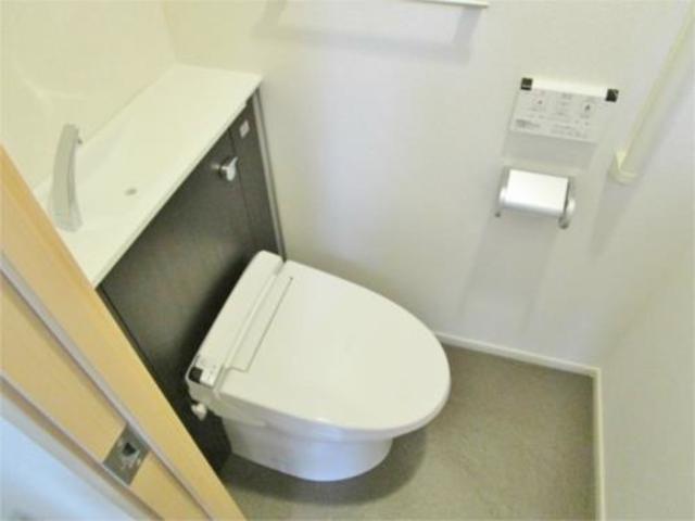 トイレ　同施工会社のイメージ写真です。