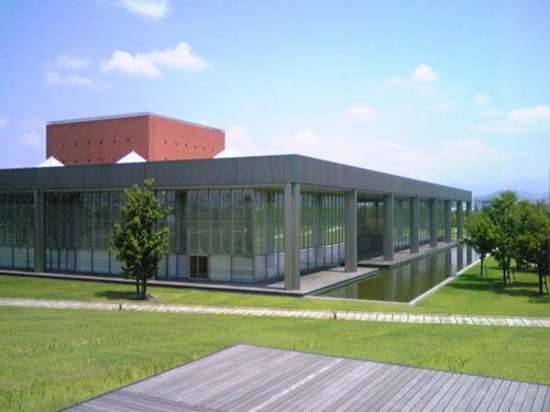 図書館　県立図書館（図書館）まで1400m