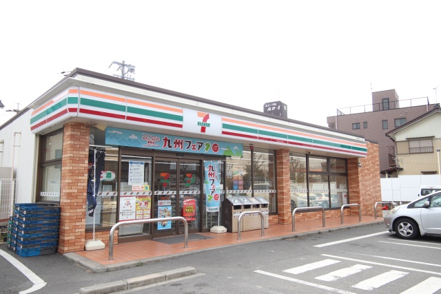 コンビニ　セブン-イレブン 名古屋高針３丁目店（コンビニ）まで500m