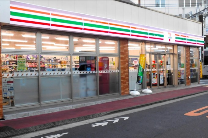 コンビニ　セブンイレブン 大田区千鳥町駅東口店（コンビニ）まで417m