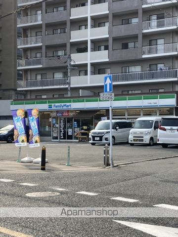 コンビニ　ファミリーマート下大利一丁目店（コンビニ）まで366m