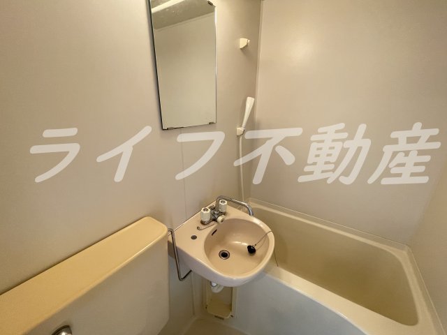 洗面設備　コンパクトで使いやすい洗面所