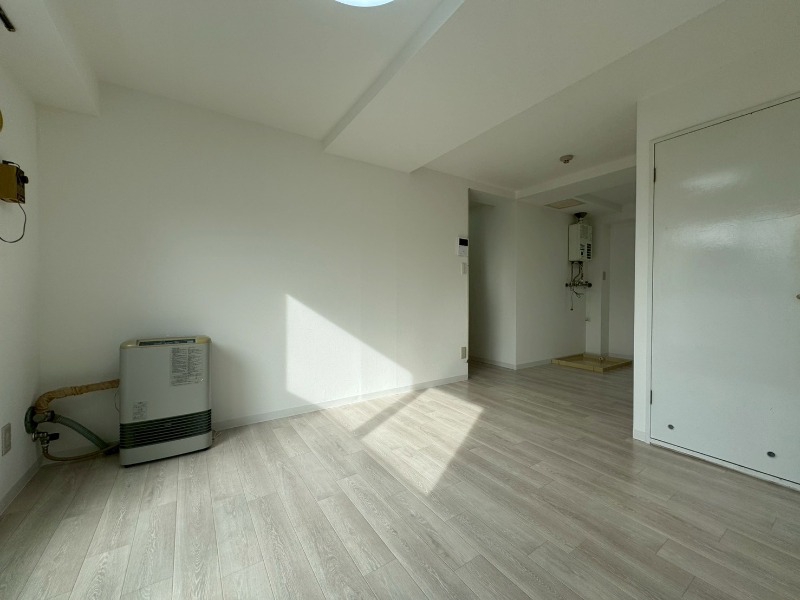 居室・リビング　広くてキレイなお部屋が広がっていて、充実した生活が送れそう