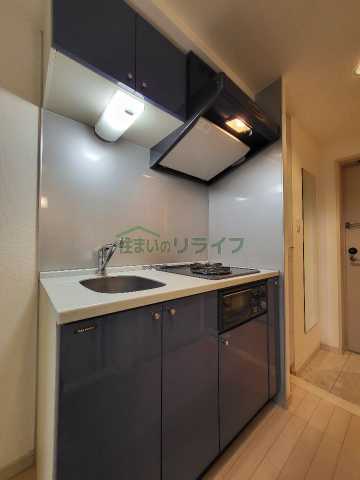 キッチン　別部屋参考写真となります。