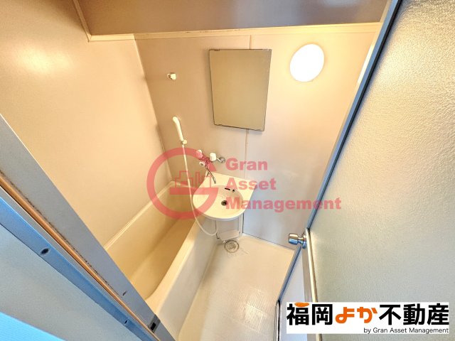 バス・シャワールーム　お風呂で日々の疲れを落としましょう