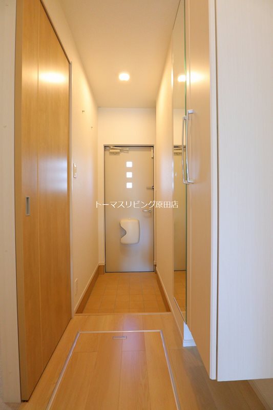 玄関　103号室写真