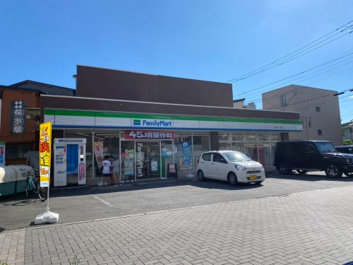 コンビニ　ファミリーマート 南千住一丁目店（コンビニ）まで765m