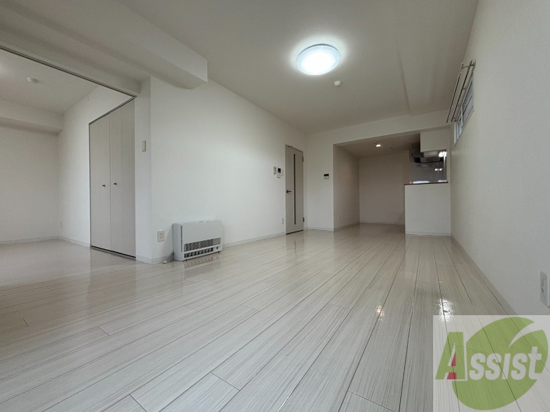 居室・リビング　広くてキレイなお部屋が広がっていて、充実した生活が送れそう。