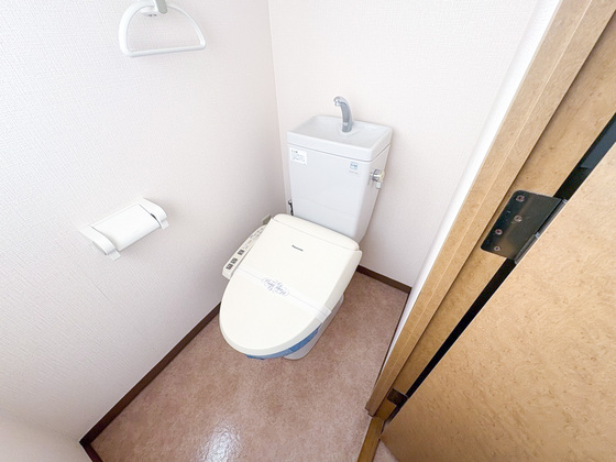 トイレ　※別部屋の写真です