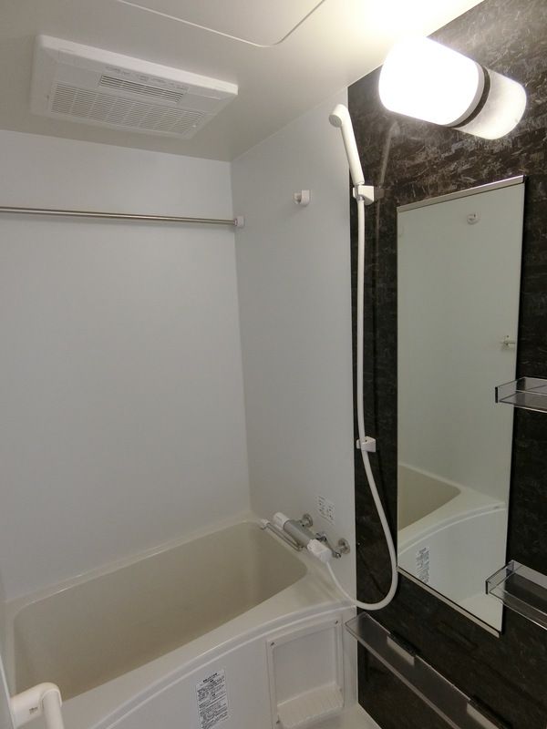 バス・シャワールーム　リブリ・芳和レジデンス 東京都練馬区豊玉中２