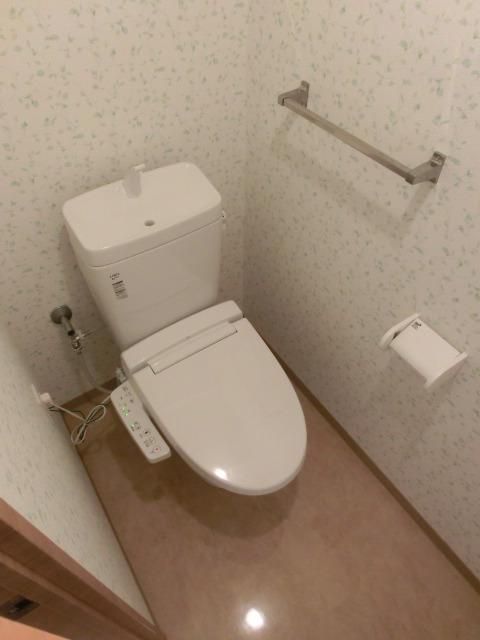 トイレ　※別号室参考写真です