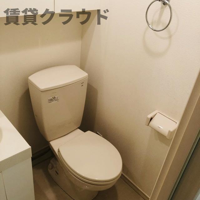 トイレ　清潔感のあるトイレです