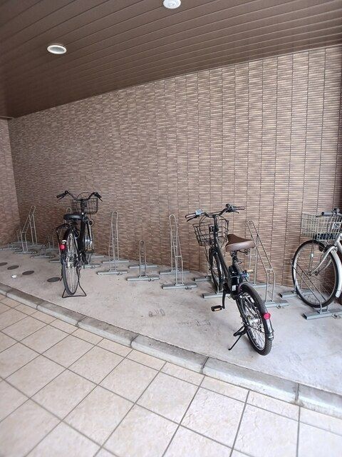 駐車場　駐輪場