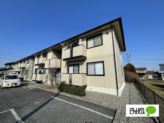 2LDK Apartment in Nagano, Nagano