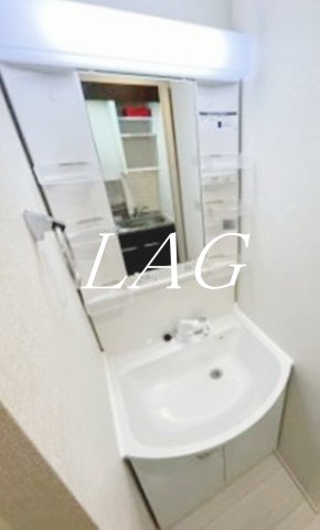 洗面設備　独立洗面台です。
