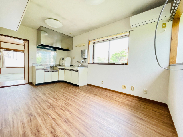 その他　※西部屋の写真です