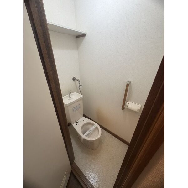 ＪＲ札沼線 新川駅 徒歩12分 2階建 築38年のトイレ写真