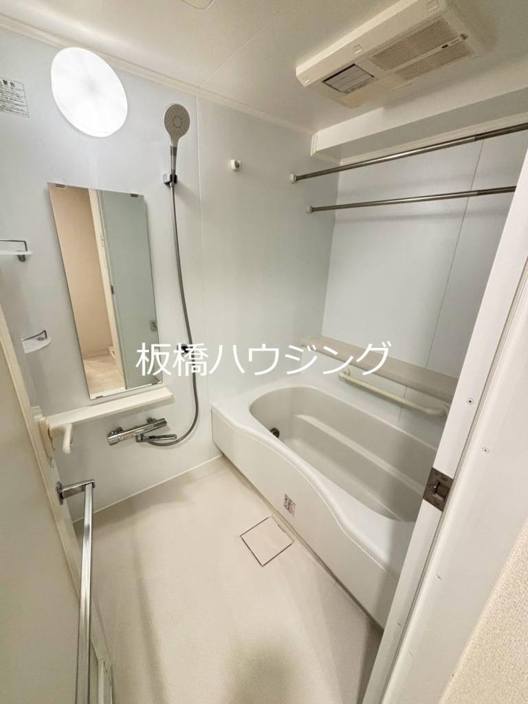 バス・シャワールーム