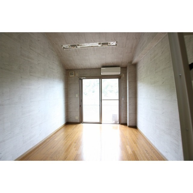 LOFT573の居間写真