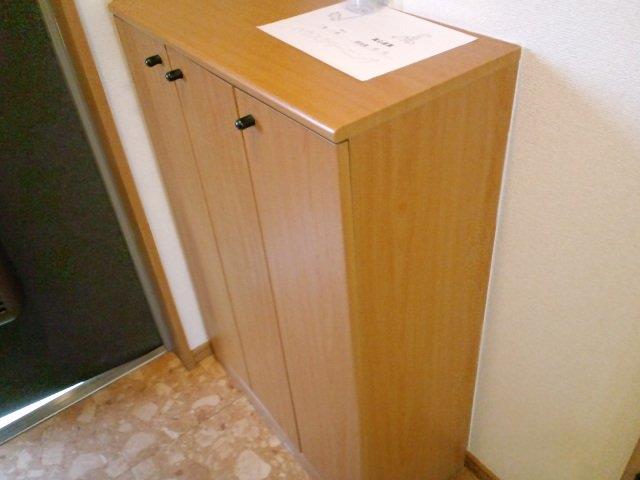 玄関　下駄箱