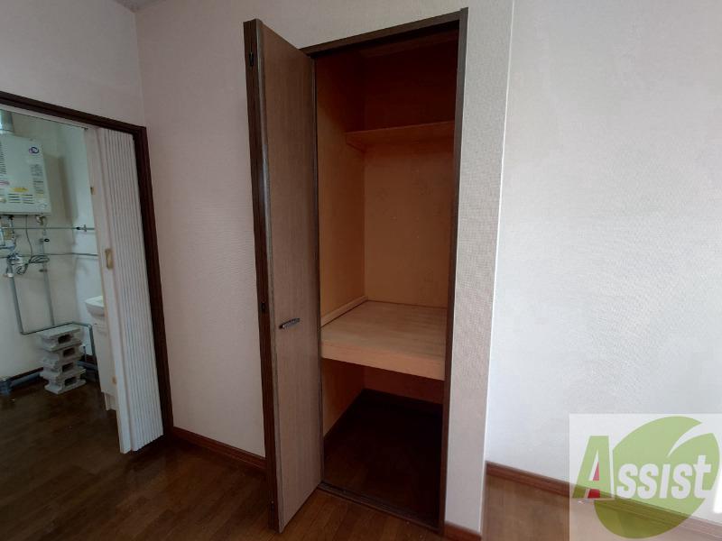 収納　収納もバッチリあるのでお部屋が片付きますよ！