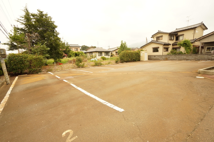 駐車場　駐車場
