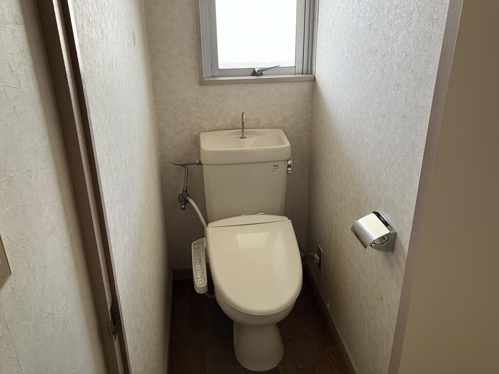 総社マンションのトイレ写真