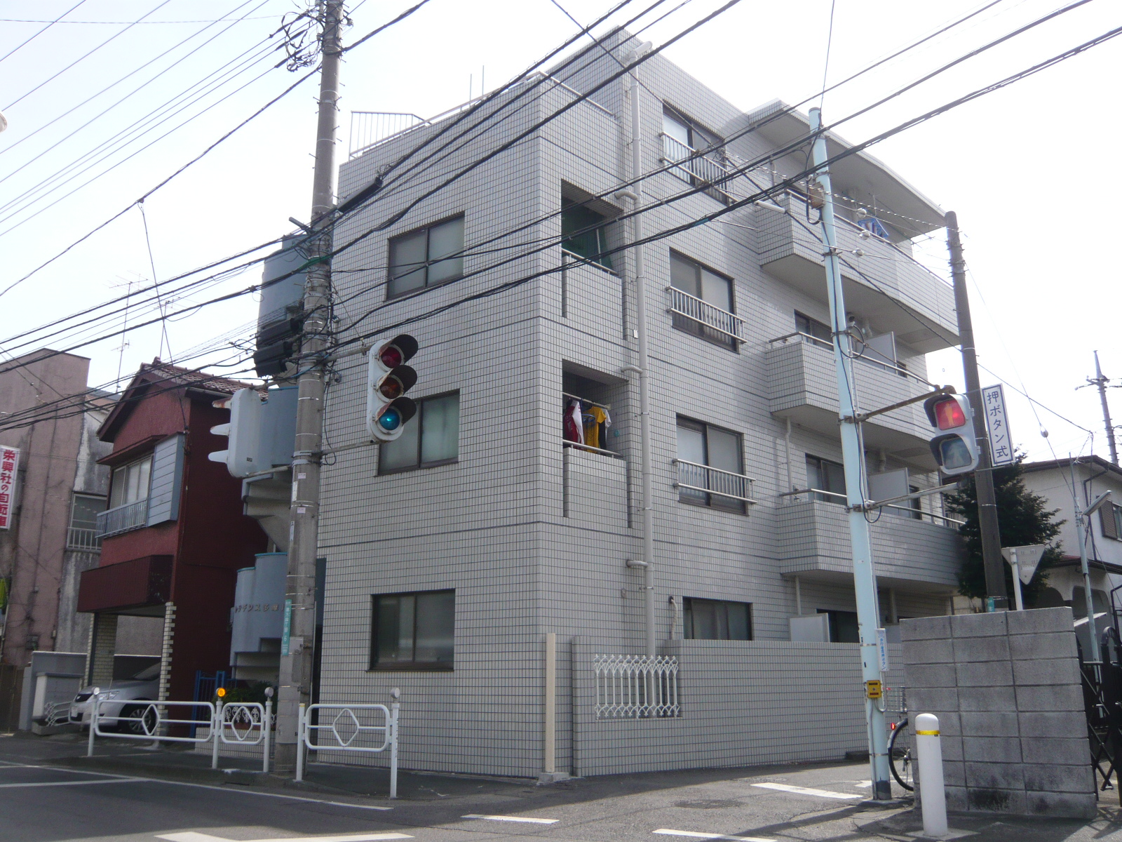 小田急線 和泉多摩川駅 徒歩8分 築34年