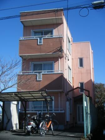 静岡市駿河区小鹿のマンションの建物外観