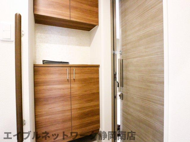 玄関　シンプルで使いやすい玄関です