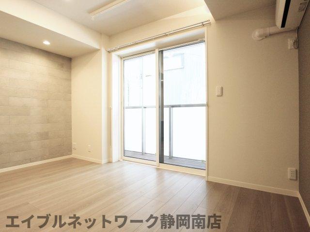 居室・リビング　ゆったりとした居間です