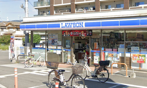 コンビニ　近鉄高安駅　ローソン（コンビニ）まで3984m