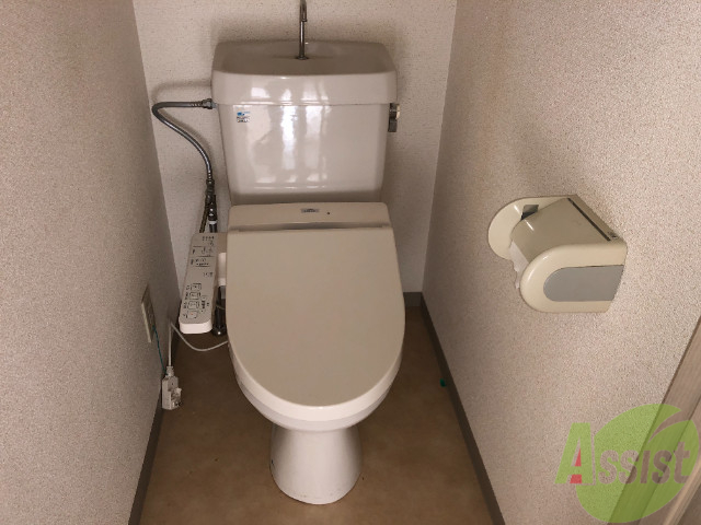 トイレ　こちらはトイレです。清潔感があり、安心して使用できます。