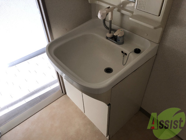 洗面設備　洗面台は独立していて、使いやすそうです。