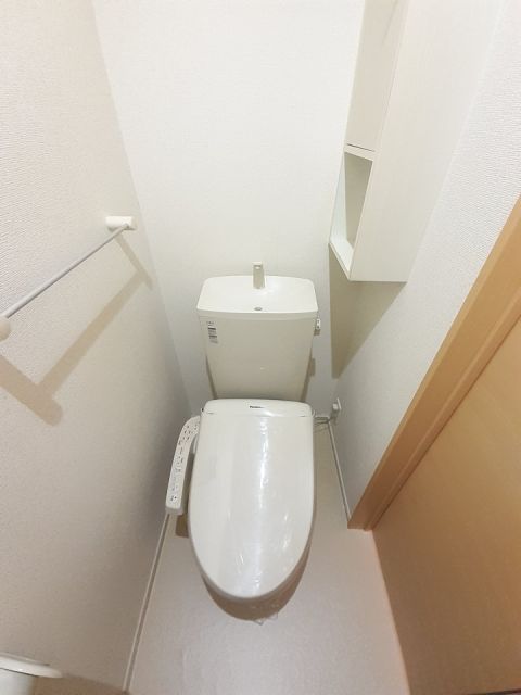 【ライフシティ　スカイのトイレ】