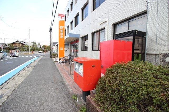 郵便局　草津郵便局（郵便局）まで300m