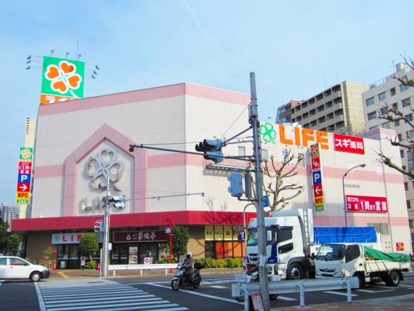 【神戸市中央区中町通のマンションのドラックストア】