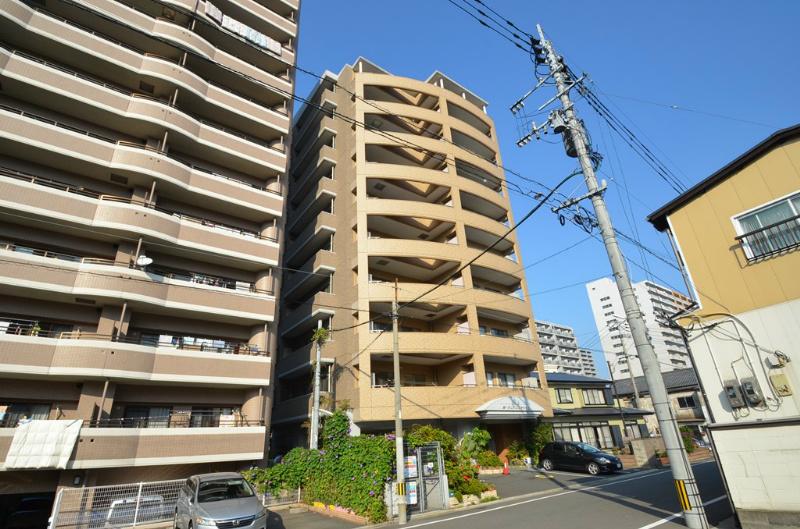 北九州市八幡東区西本町のマンションの建物外観