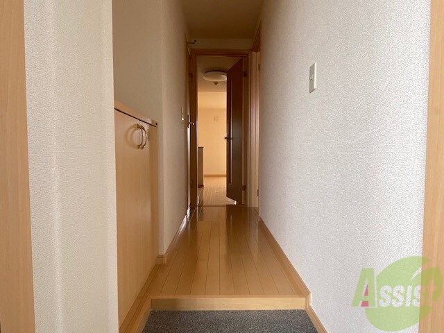 玄関　玄関からお部屋まで動線が一直線になっています。