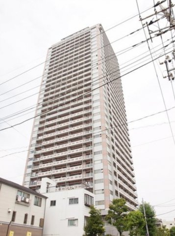 【江東区古石場のマンションの建物外観】