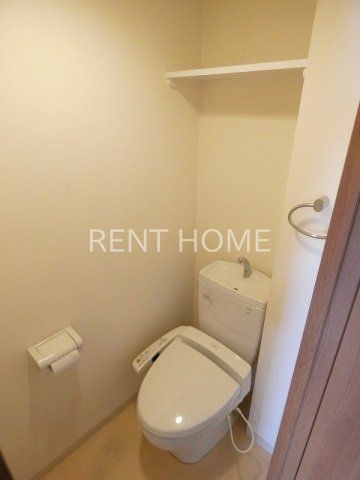 トイレ　ウォシュレット付き