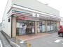 コンビニ　ファミリーマート（コンビニ）まで843m