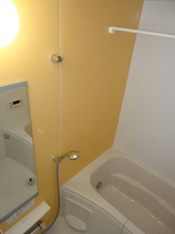 バス・シャワールーム　ゆったり過ごせるお風呂です