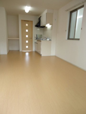 居室・リビング　こちらの居間で趣味の時間をお楽しみください