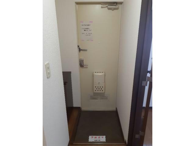 玄関　※別室、参考写真