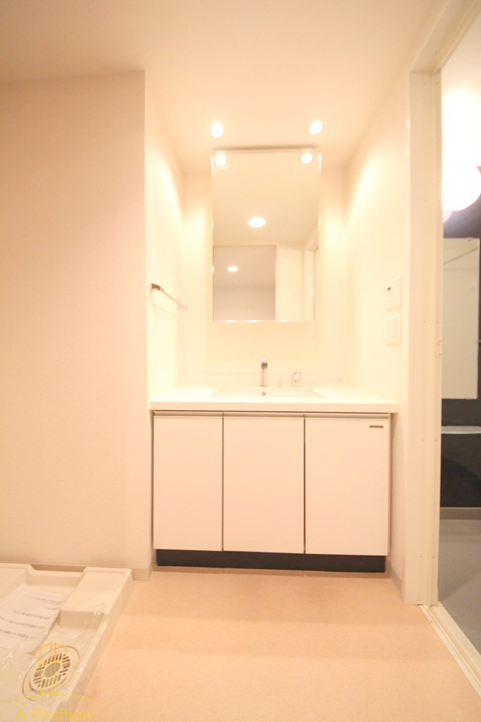 洗面設備　レジディア心斎橋ウエスト