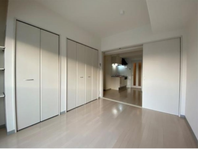 居室・リビング　室内